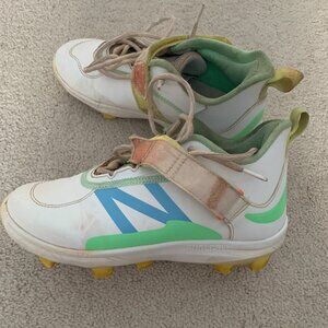 New Balance Fuel Cell Lindor 2 Baseball Cleats (Size 6Y - White)